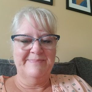 Meet your Posher, Janet